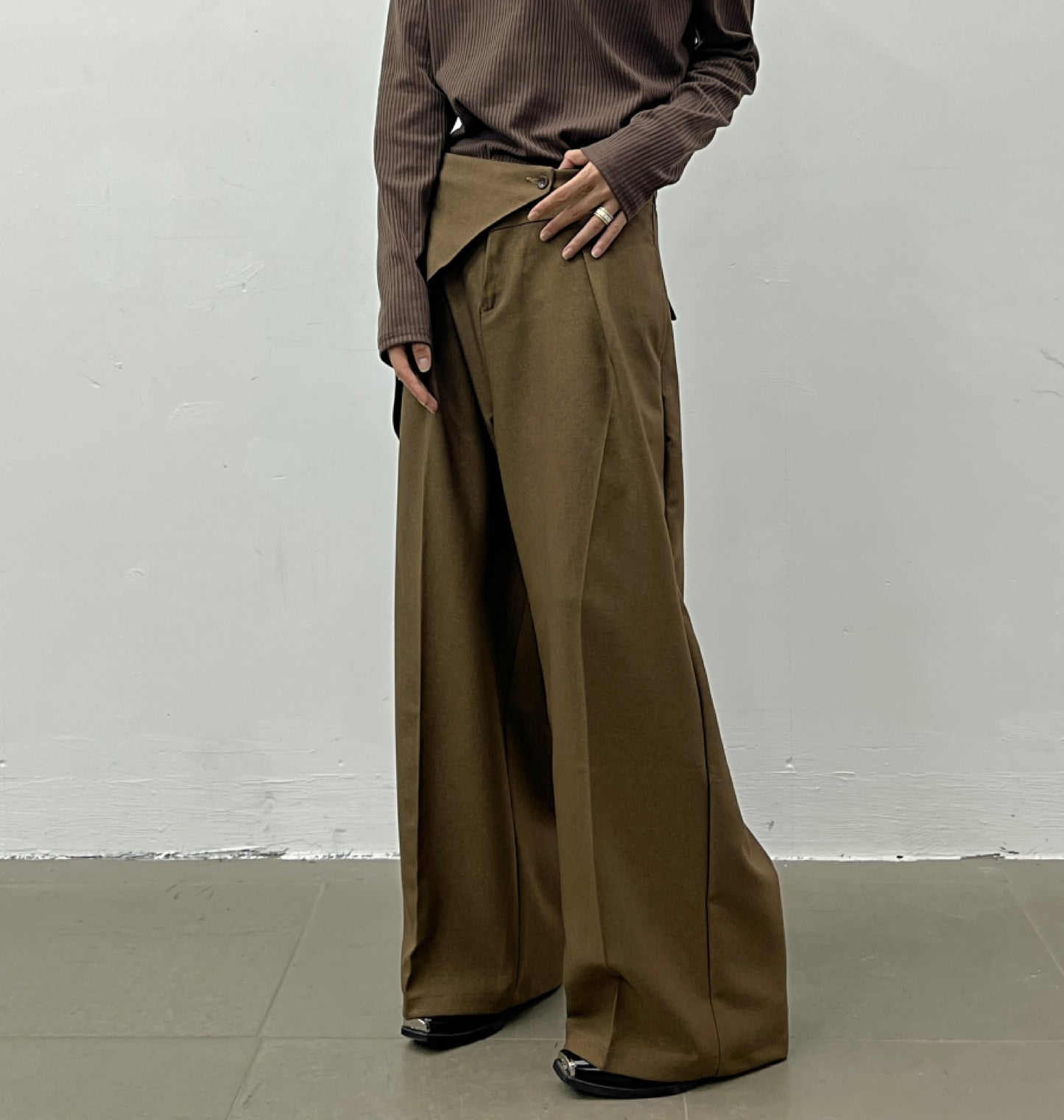 Asymmetrical wrap unisex trouser.