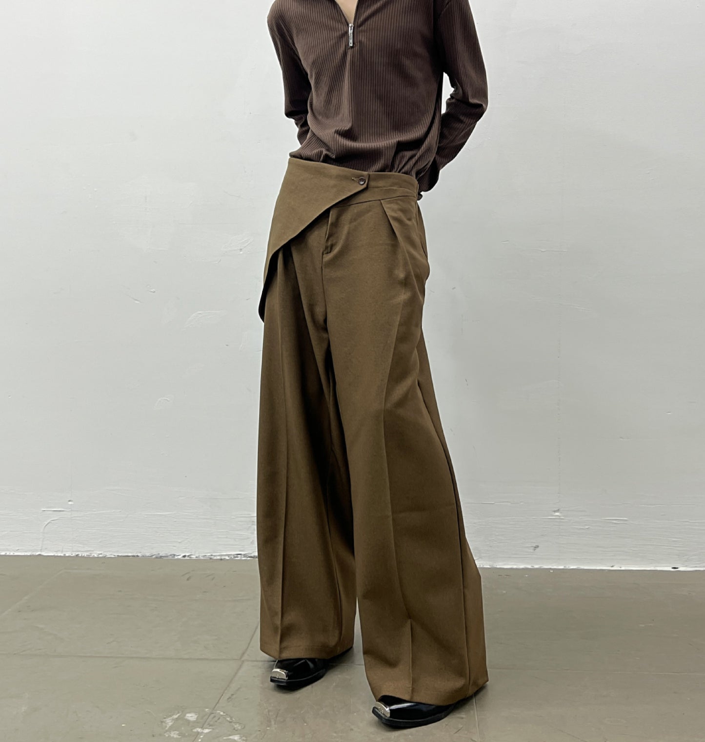 Asymmetrical wrap unisex trouser.